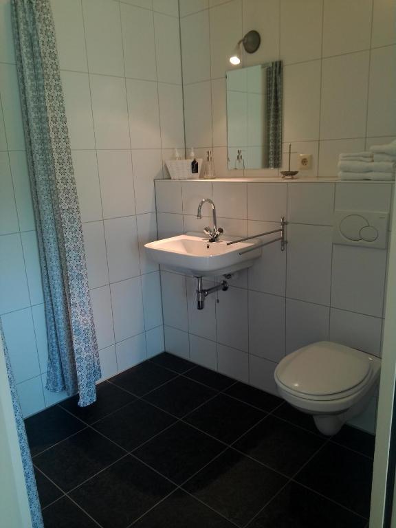 Bed & Breakfast Uiterburen Zuidbroek 객실 사진